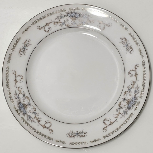 Diane by Fine China of Japan Blue Flower Scrolls - Bread & Butter Plate 6 - Picture 3 of 10
